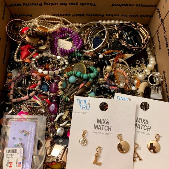 5 LB Mystery Boxes for Jewelry Makers & Treasure Hunters - Picture 8 of 10